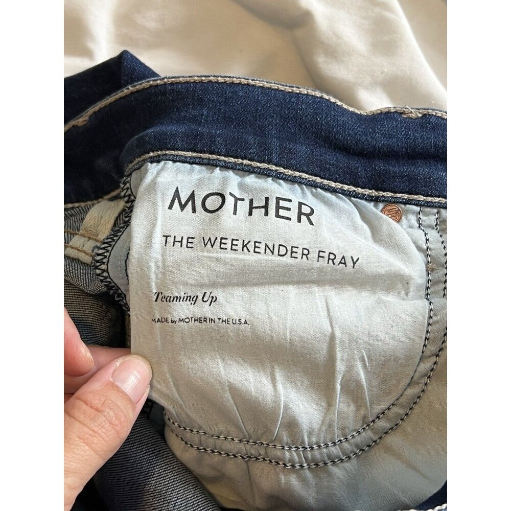 Mother Denim The Weekender Fray Flare Jeans in Teaming Up Blue Size 27 *Hemmed* - Picture 8 of 16